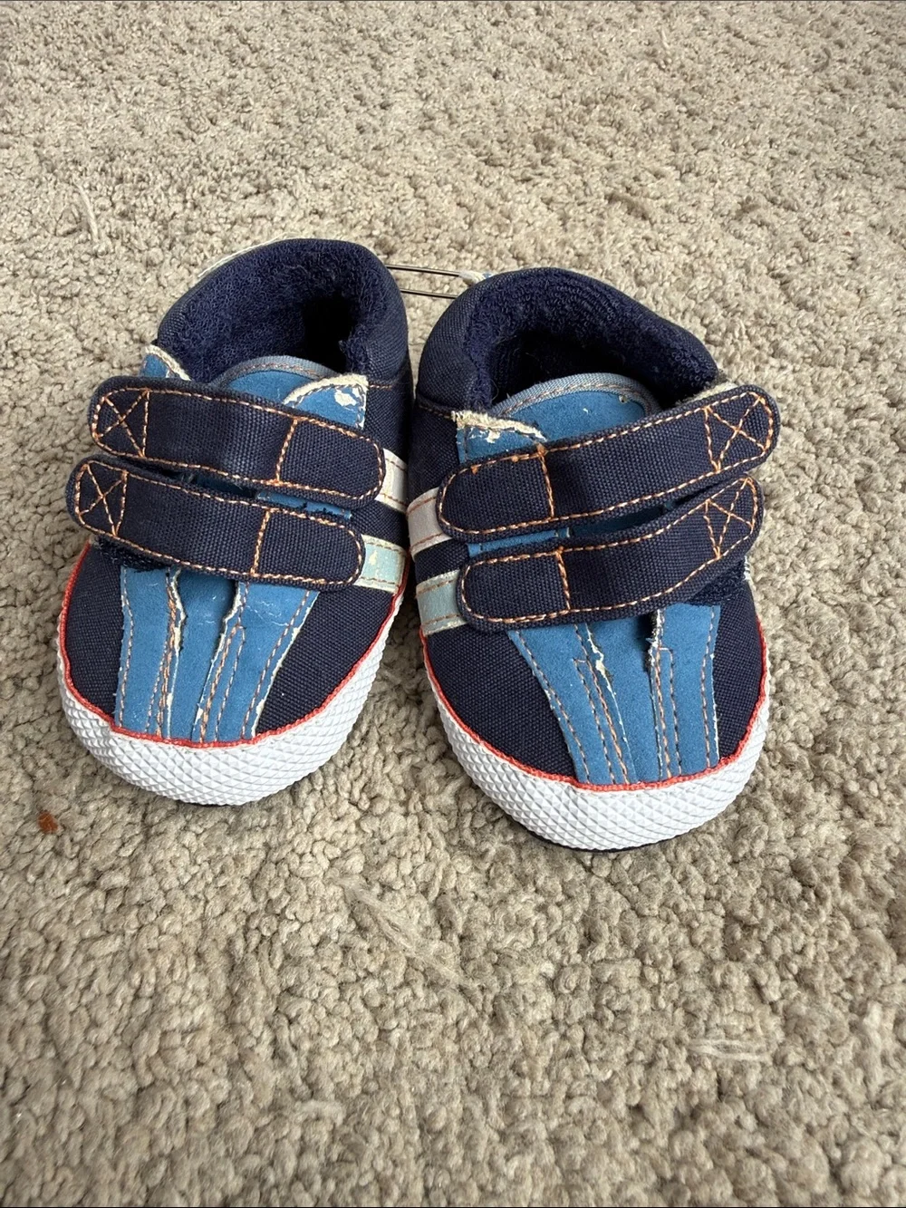 👶 5/$10 Size 2 Navy and Blue Velcro Sneakers